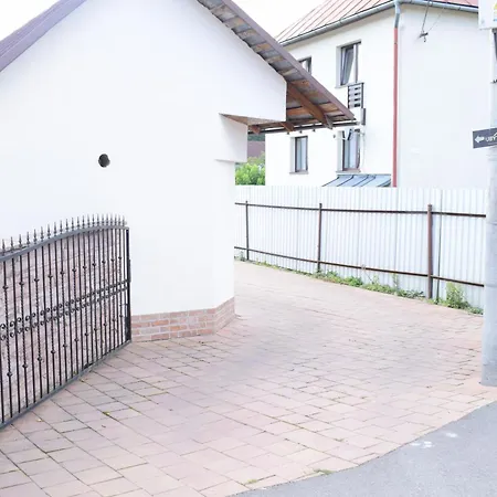 Apartment U Adama *