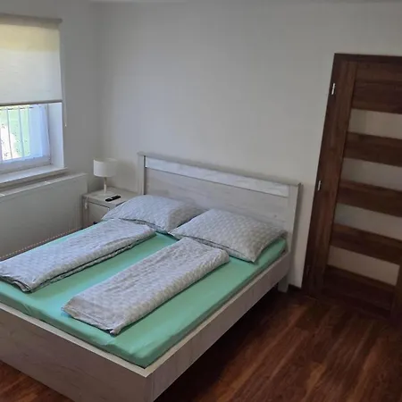 U Adama Apartment Oscadnica